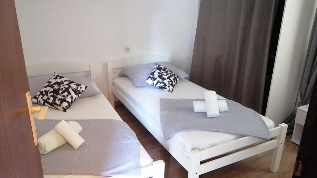 Beach House Black Olive Villa Slatine Exterior foto