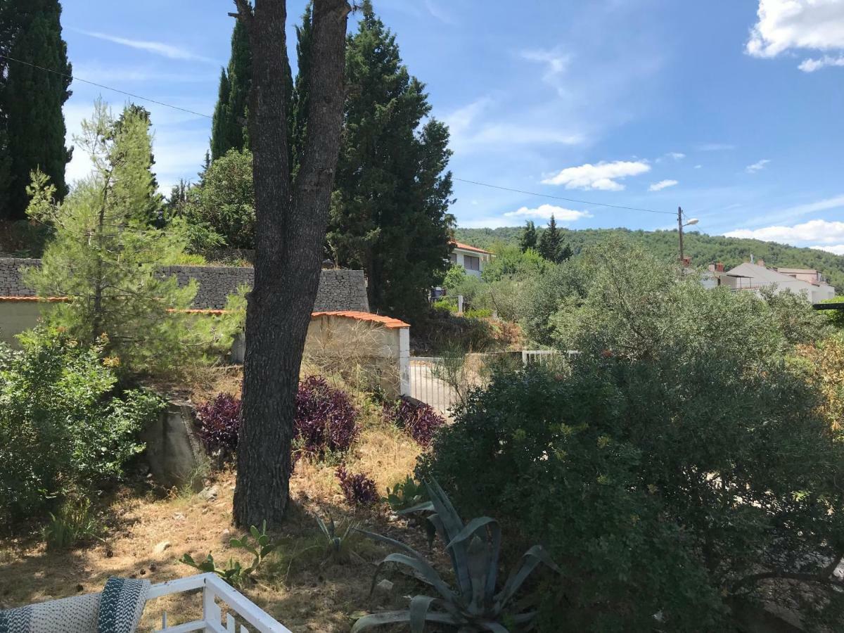 Beach House Black Olive Villa Slatine Exterior foto